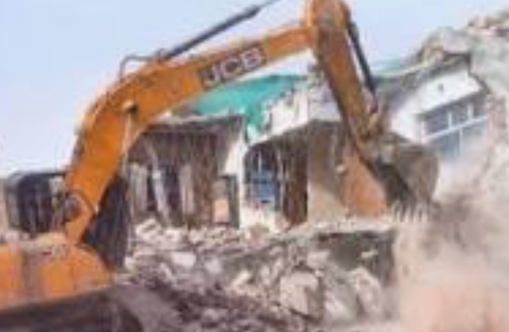 SupremeCourt halts all demolitions until October 1, except for those related to encroachments on public roads, railways, or water bodies.